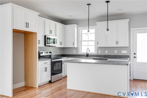 Tiny photo for 312 E 33rd Street, Richmond, VA 23224 (MLS # 2623999)