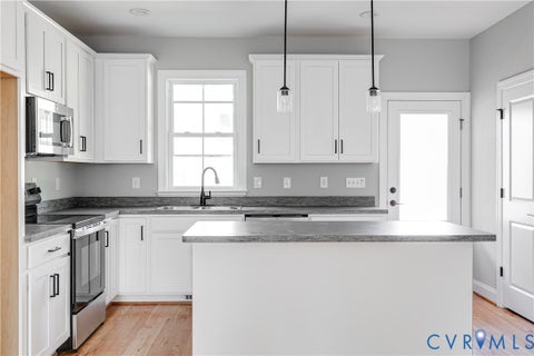 Tiny photo for 312 E 33rd Street, Richmond, VA 23224 (MLS # 2623999)