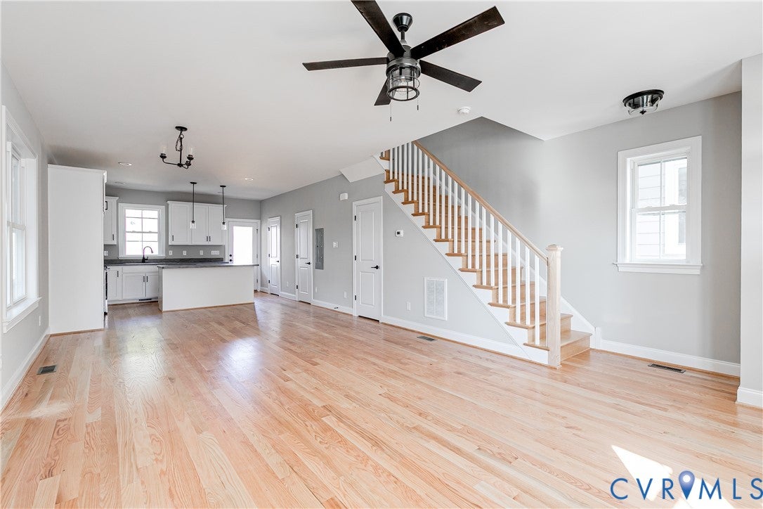 312 E 33rd Street