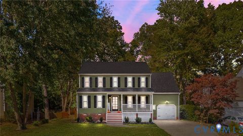 Photo of 5510 Chestnut Bluff Road, Midlothian, VA 23112 (MLS # 2529893) Photo of 5510 Chestnut Bluff Road, Midlothian, VA 23112 (MLS # 2529893)
