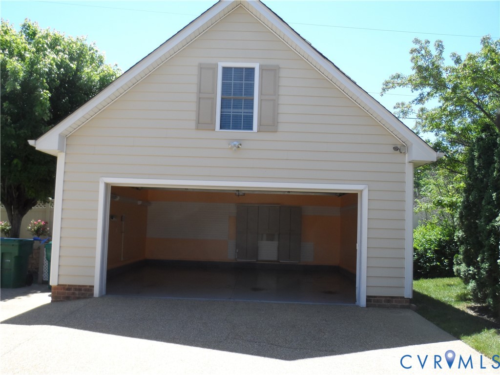 5917 Moriano Terrace