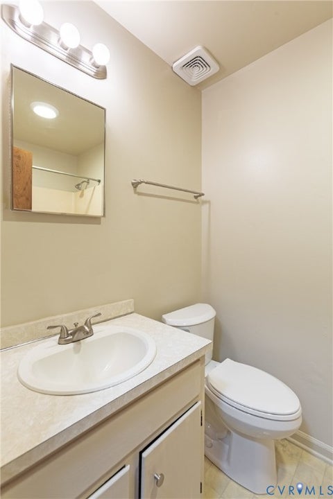 Tiny photo for 542 Petty Street, Petersburg, VA 23805 (MLS # 2628161)