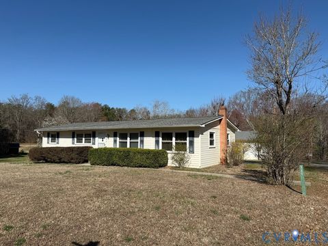 Tiny photo for 111 Page Street, Farmville, VA 23947 (MLS # 2605873)