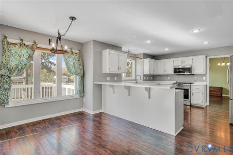 Tiny photo for 300 Confederate Run Court, Henrico, VA 23075 (MLS # 2529418)