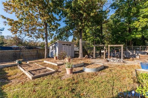Tiny photo for 300 Confederate Run Court, Henrico, VA 23075 (MLS # 2529418)