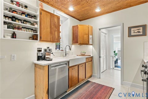 Tiny photo for 1609 Floyd Avenue, Richmond, VA 23220 (MLS # 2627463)