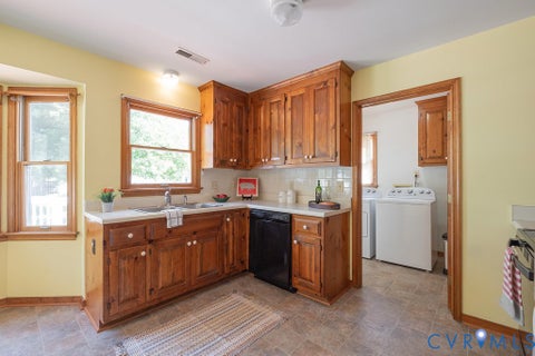 Tiny photo for 6418 Chenault Way, Mechanicsville, VA 23111 (MLS # 2625572)