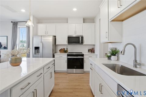 Tiny photo for 301 Heights Ridge Alley, Midlothian, VA 23113 (MLS # 2607884)