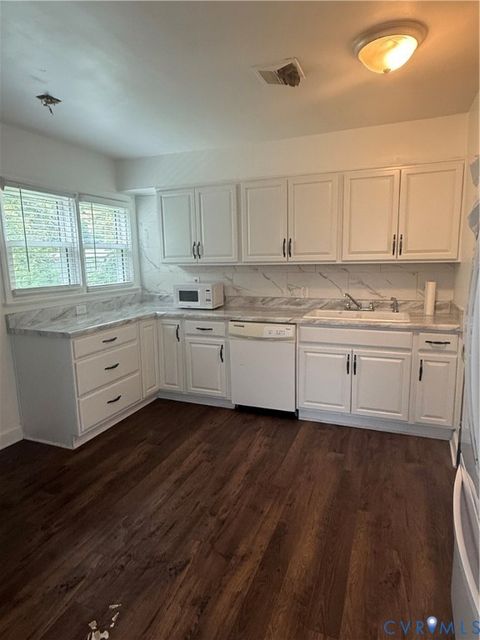 Tiny photo for 515 Gravatt Avenue, Hopewell, VA 23860 (MLS # 2528622)