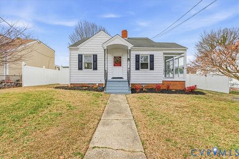 Photo of 718 Kensington Avenue, Colonial Heights, VA 23834 (MLS # 2600241)