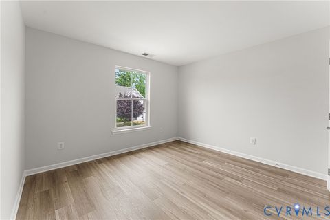 Tiny photo for 7462 S Franklins Way, Quinton, VA 23141 (MLS # 2611488)