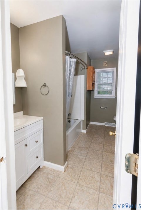 Tiny photo for 3107 Franklin Street, Hopewell, VA 23860 (MLS # 2625055)