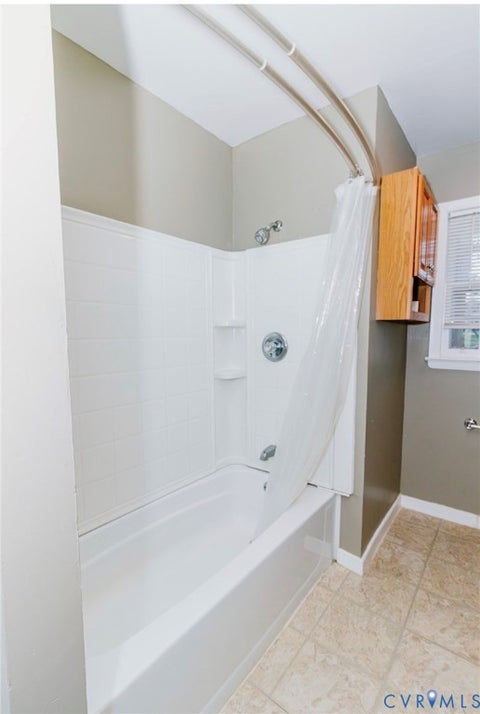 Tiny photo for 3107 Franklin Street, Hopewell, VA 23860 (MLS # 2625055)