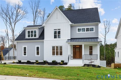 Photo of 5107 Lake Summer Loop, Moseley, VA 23120 (MLS # 2614634)