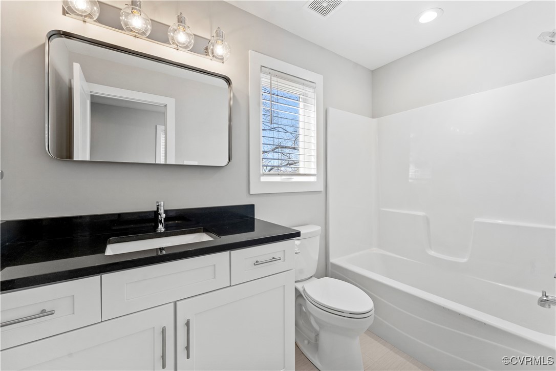 Richmond, Virginia 23223, United States, 3 Bedrooms Bedrooms, ,3 BathroomsBathrooms,Residential,Pending,1301