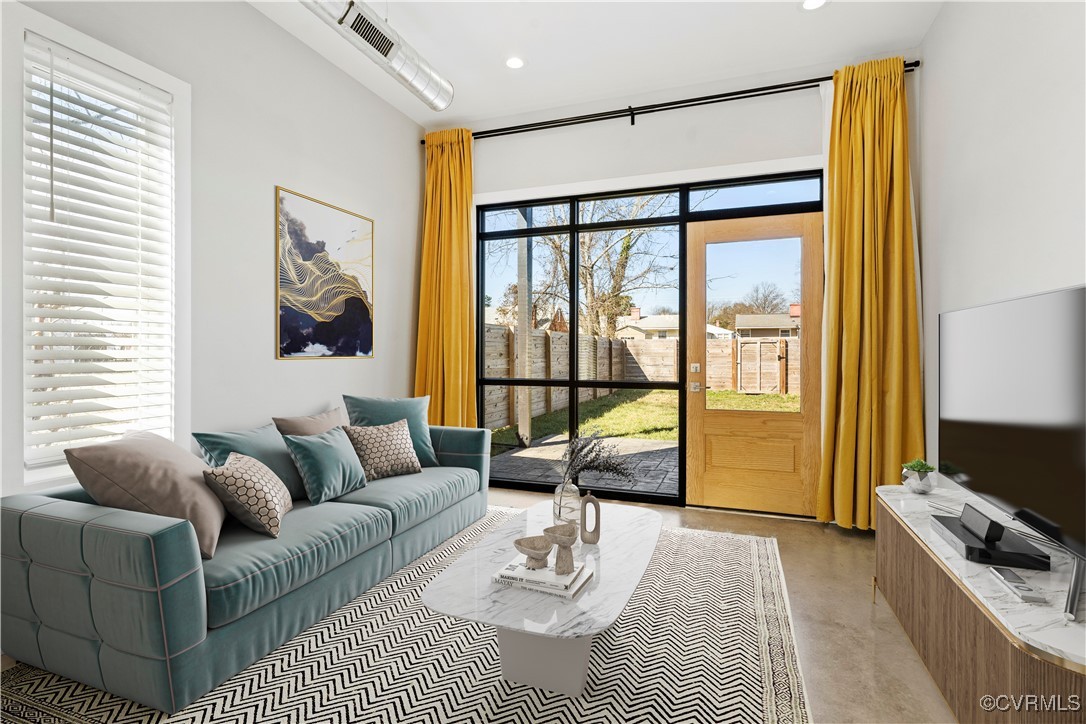 Richmond, Virginia 23223, United States, 3 Bedrooms Bedrooms, ,3 BathroomsBathrooms,Residential,Pending,1301