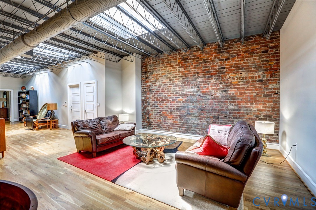 302 E Grace Street