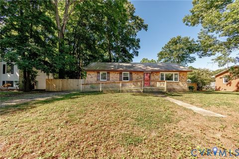 Tiny photo for 14532 Sir Peyton Drive, Chester, VA 23836 (MLS # 2612002)
