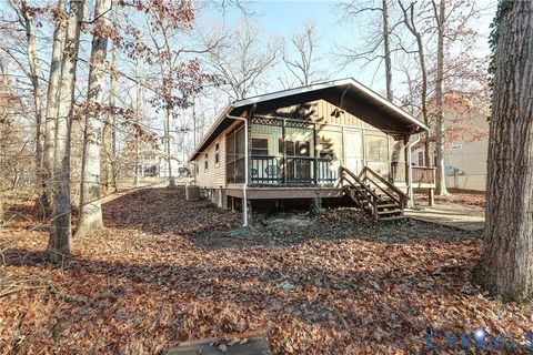 Tiny photo for 106 Monroe Street, Locust Grove, VA 22508 (MLS # 2531935)