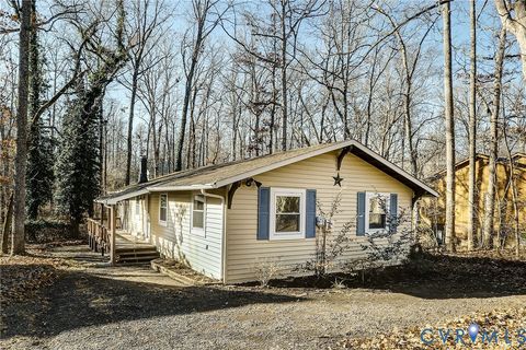 Tiny photo for 106 Monroe Street, Locust Grove, VA 22508 (MLS # 2531935)