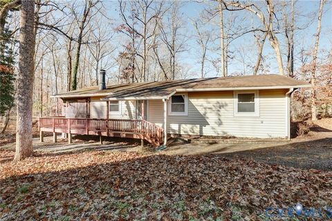 Tiny photo for 106 Monroe Street, Locust Grove, VA 22508 (MLS # 2531935)