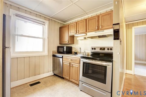 Tiny photo for 106 Monroe Street, Locust Grove, VA 22508 (MLS # 2531935)