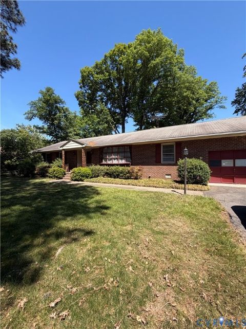 Photo of 1122 Glidewell Road, Richmond, VA 23227 (MLS # 2612903)