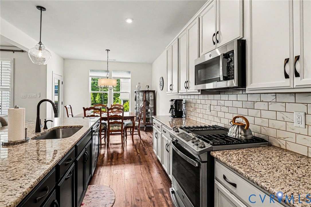 18621 Palisades Ridge