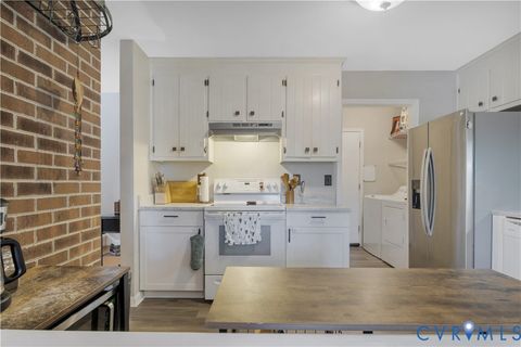 Tiny photo for 4 Autumn East, Williamsburg, VA 23188 (MLS # 2533464)