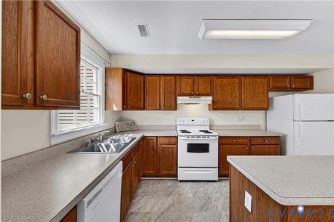 Tiny photo for 707 Catherine Street, Richmond, VA 23220 (MLS # 2533849)