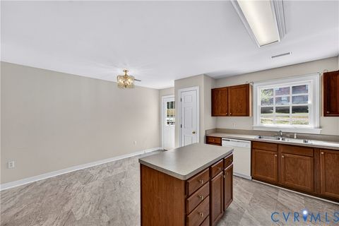 Tiny photo for 707 Catherine Street, Richmond, VA 23220 (MLS # 2533849)