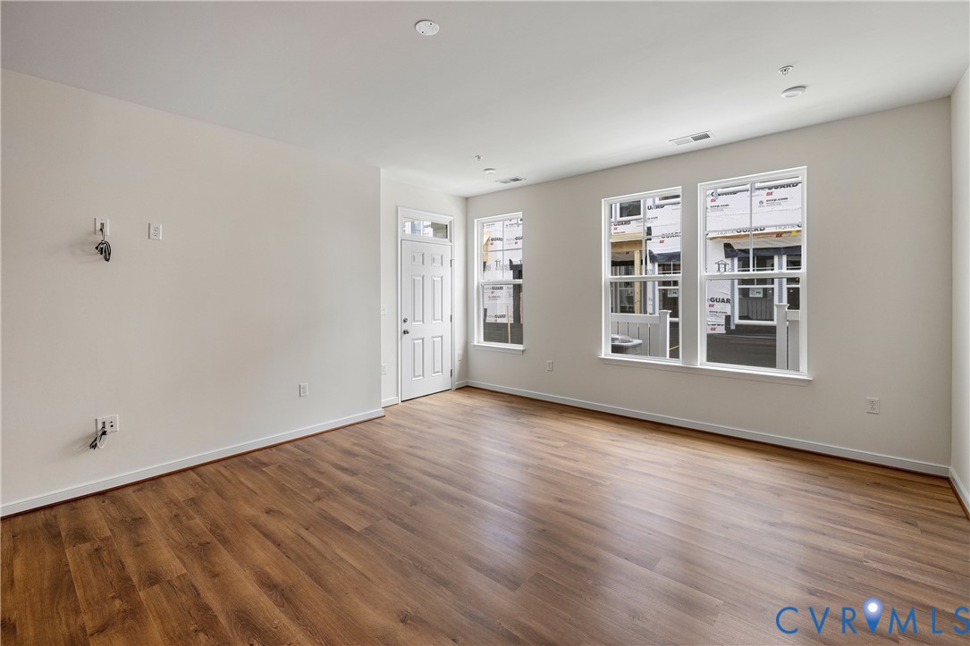 5309 Twisting Vine Lane 104