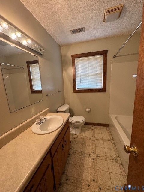 Tiny photo for 4459 Allen Road, Jarratt, VA 23867 (MLS # 2609895)