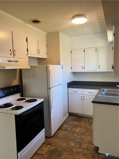 Tiny photo for 1009 Ashland Street #A, Hopewell, VA 23860 (MLS # 2529478)