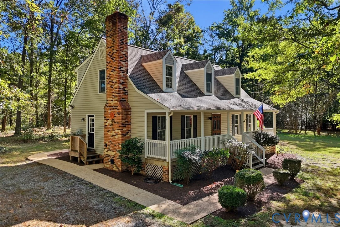 7270 Crossing Oaks Trail
