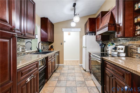 Tiny photo for 5702 Linda Road, Sandston, VA 23150 (MLS # 2625829)