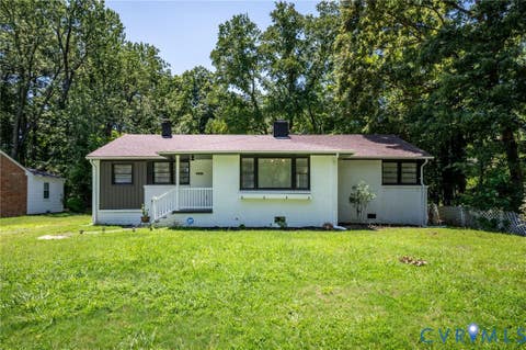 Photo of 520 Heth Road, Petersburg, VA 23805 (MLS # 2619796)