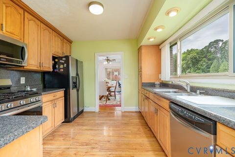 Tiny photo for 1300 Sussex Drive, Emporia, VA 23847 (MLS # 2611168)