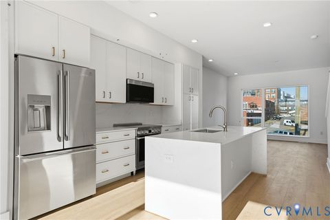 Tiny photo for 110 Manchester Mews, Richmond, VA 23224 (MLS # 2612842)