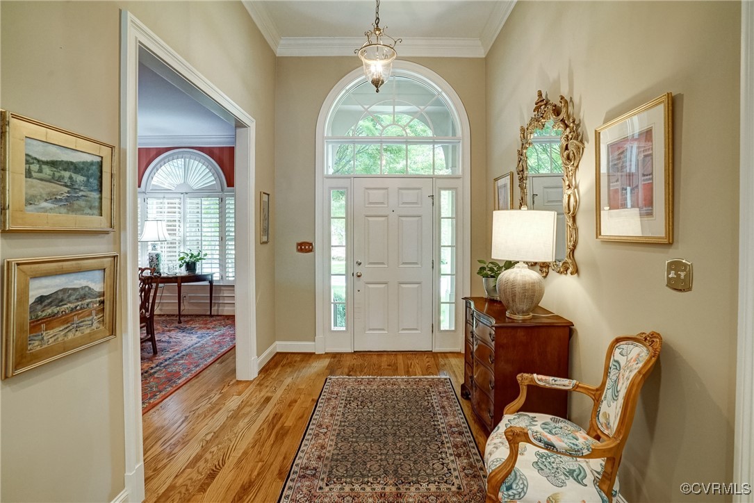 33 E Square Lane