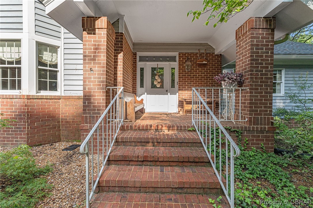 226 Crowder Point Drive