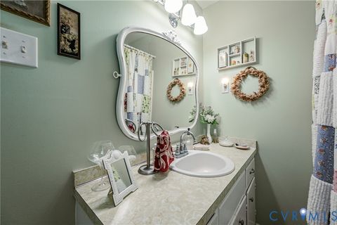 Tiny photo for 8225 Old Roxbury Road, Quinton, VA 23141 (MLS # 2608043)