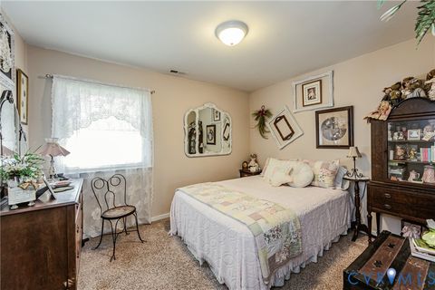 Tiny photo for 8225 Old Roxbury Road, Quinton, VA 23141 (MLS # 2608043)