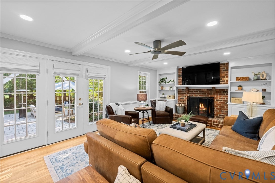 14207 Watercrest Court