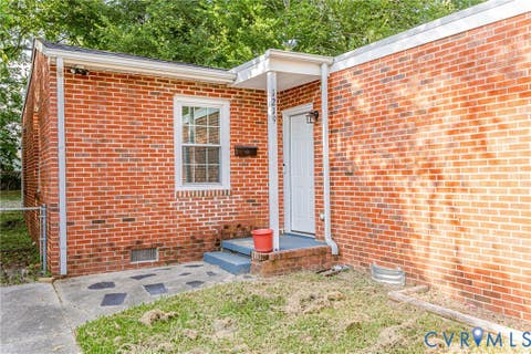 Tiny photo for 1219 Rome Street, Petersburg, VA 23803 (MLS # 2622387)