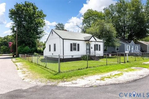 Tiny photo for 95 Culpeper AVE, Petersburg, VA 23803 (MLS # 2618203)