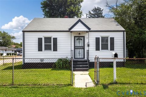 Photo of 95 Culpeper AVE, Petersburg, VA 23803 (MLS # 2618203)