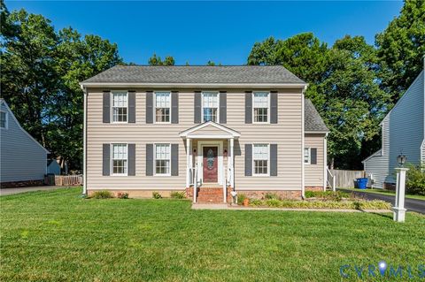 Photo of 4620 Fort McHenry Parkway, Glen Allen, VA 23060 (MLS # 2526456)