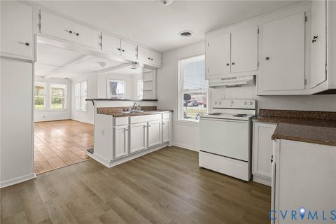 Tiny photo for 107 S 9th Avenue, Hopewell, VA 23860 (MLS # 2533909)