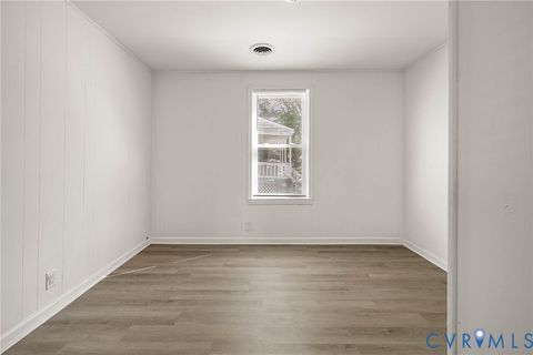 Tiny photo for 107 S 9th Avenue, Hopewell, VA 23860 (MLS # 2533909)